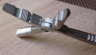 Keratin és mikrogyűrű formázó, törő fogó orvosi acélból SO.CAP-pm21